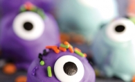 Monster Eye Oreo Truffles, a Halloween treat made by Taylor Ellingson of Greens n Chocolate.