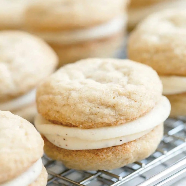 Eggnog Sandwich Cookies