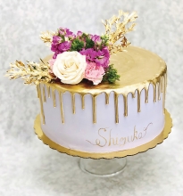 A cake from Queen of Cakes.